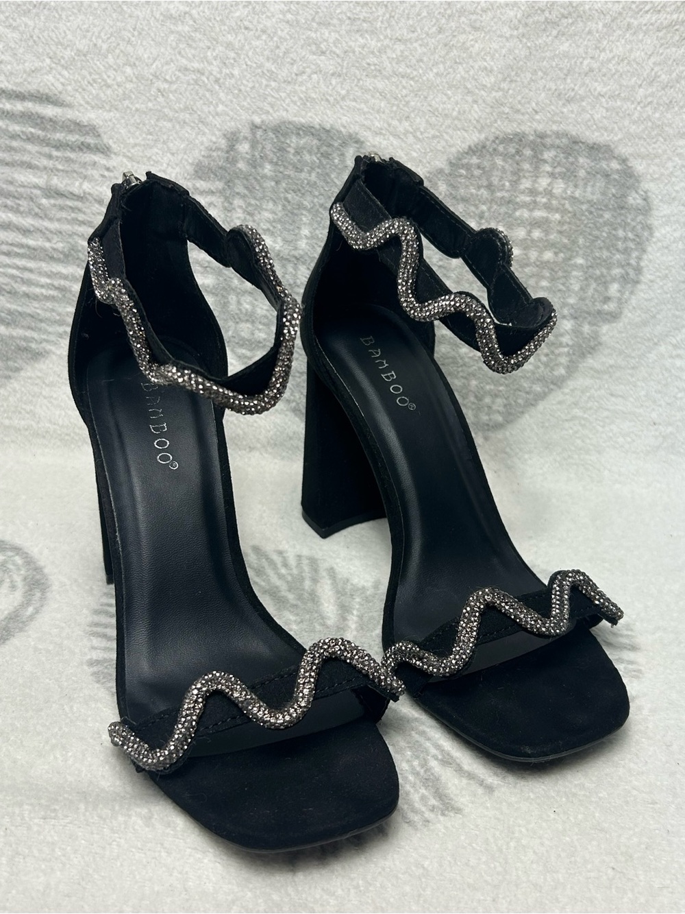 BAMBOO Black Rhinestone Wave Strap Block Heels Sz 7